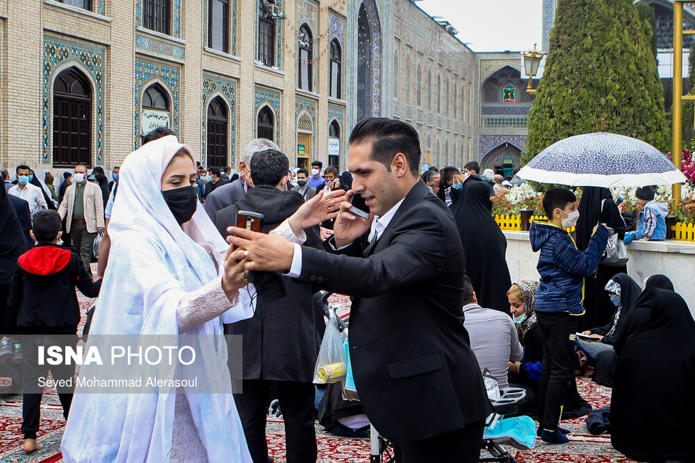 لحظه تحویل سال ۱۴۰۰ در حرم مطهر رضوی