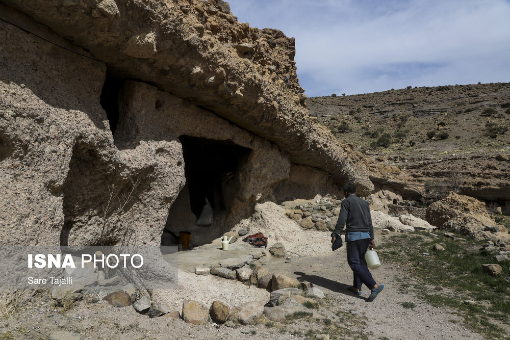 روستای دست کند میمند کرمان