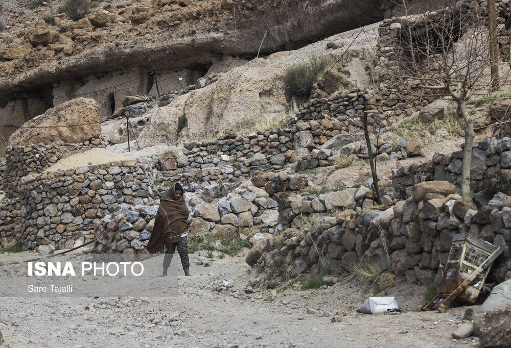 روستای دست کند میمند کرمان