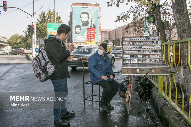 قهرمان المپیک پای بساط سیگارفروشی!