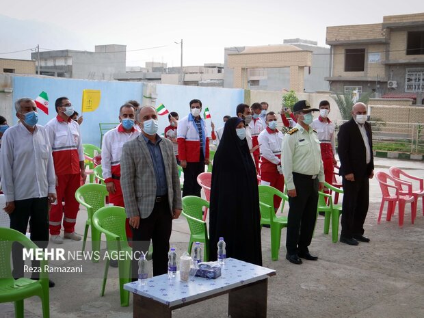 مراسم نواختن زنگ مبارزه با استکبار جهانی در دشتی بوشهر