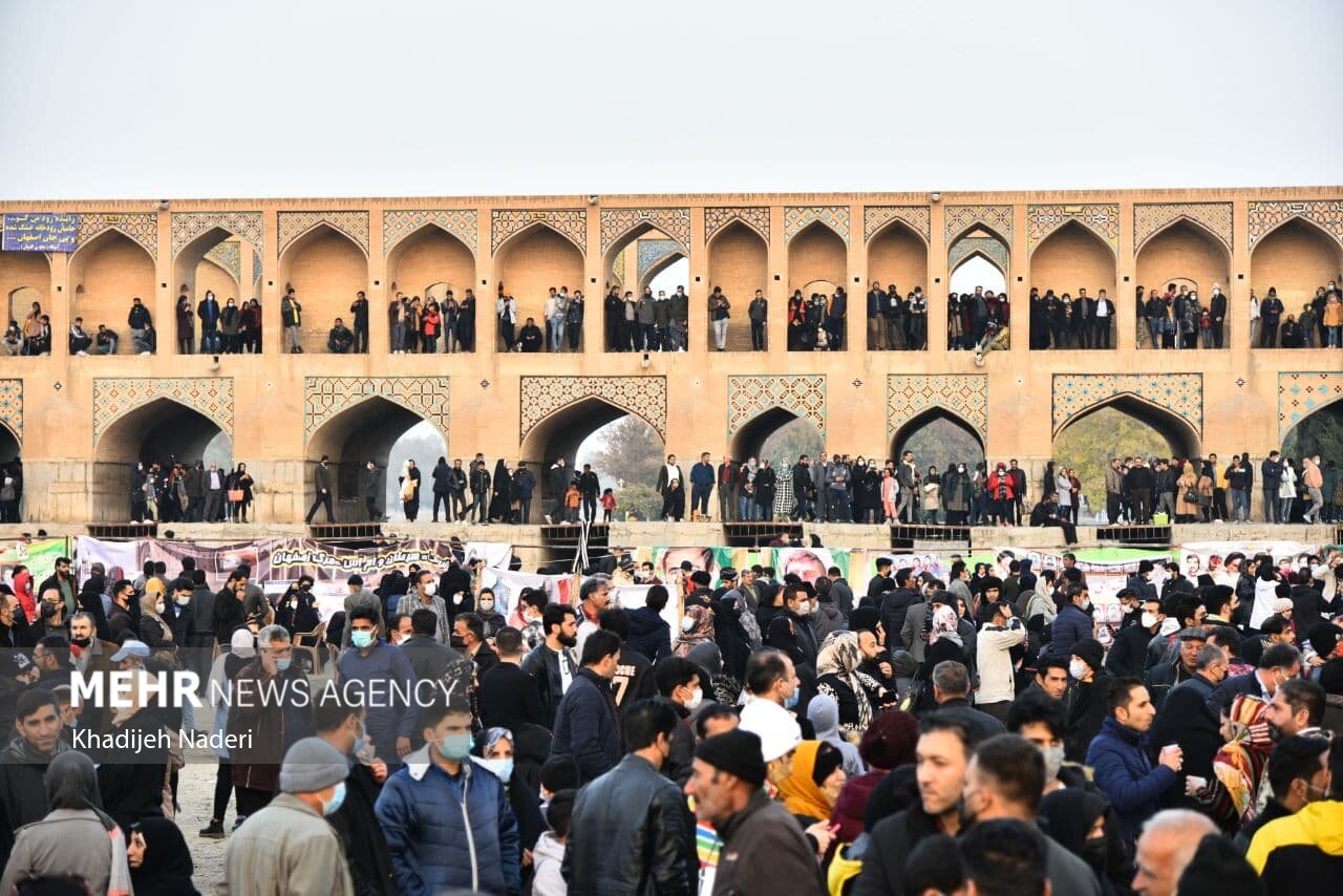 فریاد کشاورزان از بستر «زاینده‌رود»