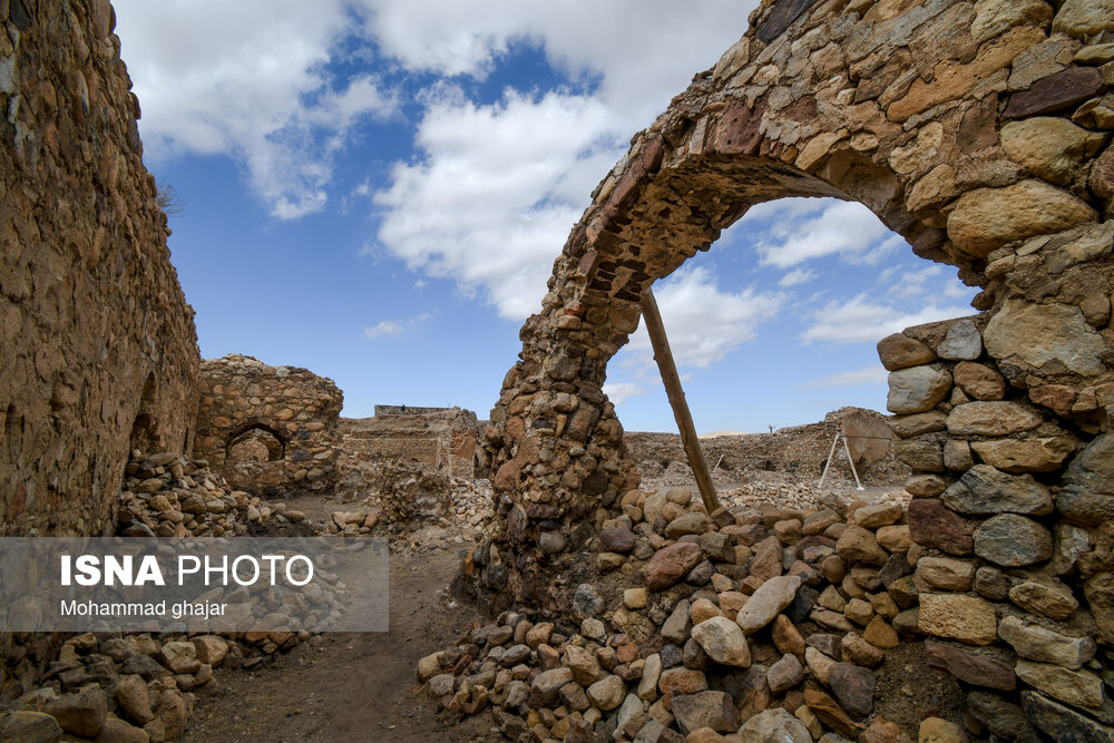 کاروانسرای سنگی آهوان - سمنان