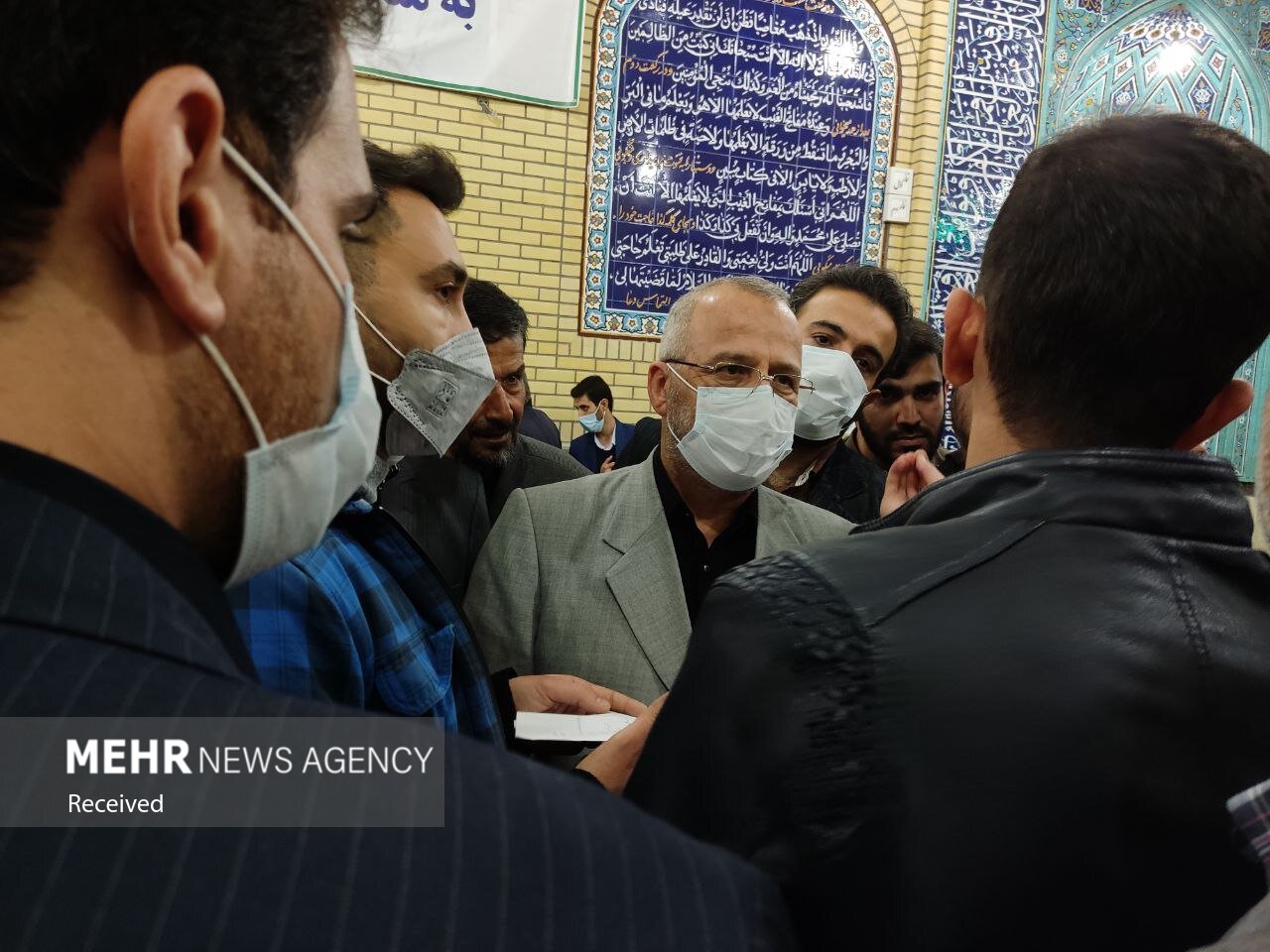 بازدید استاندار قم از محله جمکران و بررسی مشکلات مردم