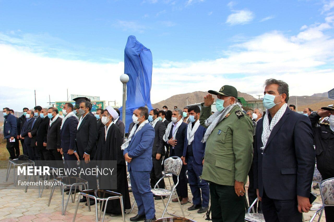 آئین رونمایی از تندیس شهید سلیمانی در شهرکرد