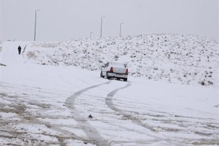 دیشموک در محاصره برف