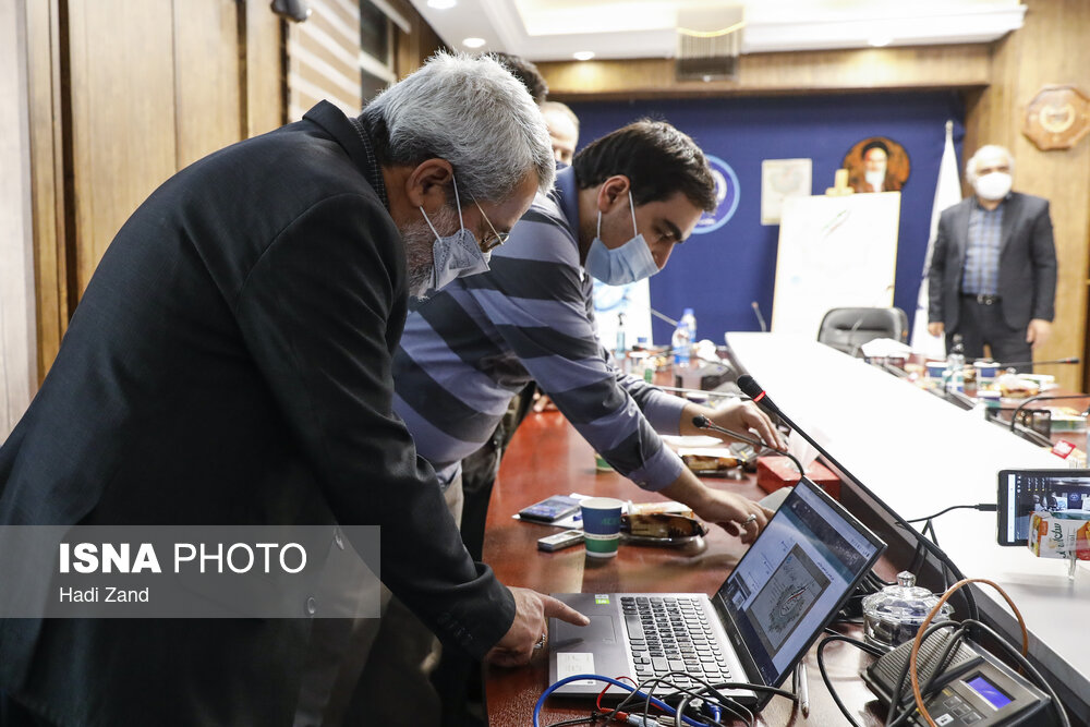 برگزاری آیین رونمایی از نشان "جهاد روایت و تبیین" و پوستر نخستین همایش ملی- دانشجویی جهاد تبیین