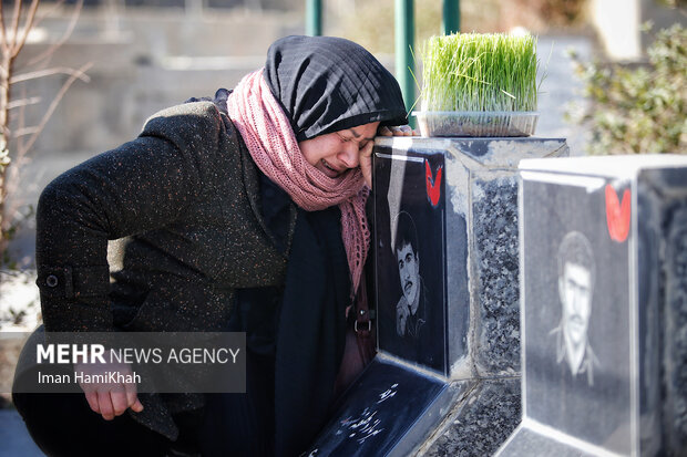 آیین پنجشنبه آخر سال مزار شهدا