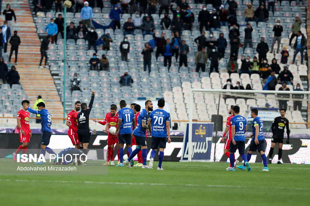 نود و هشتمین دیدار دو تیم استقلال و پرسپولیس