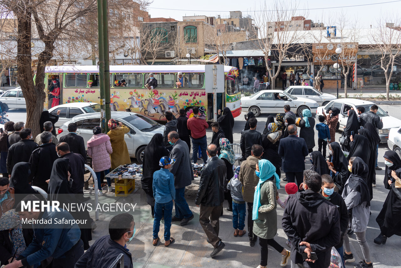 استقبال از بهار با کارنوال شادی