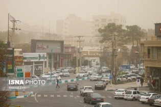 خیزش گرد و خاک در مرکز و شرق کشور/کاهش دما در غرب