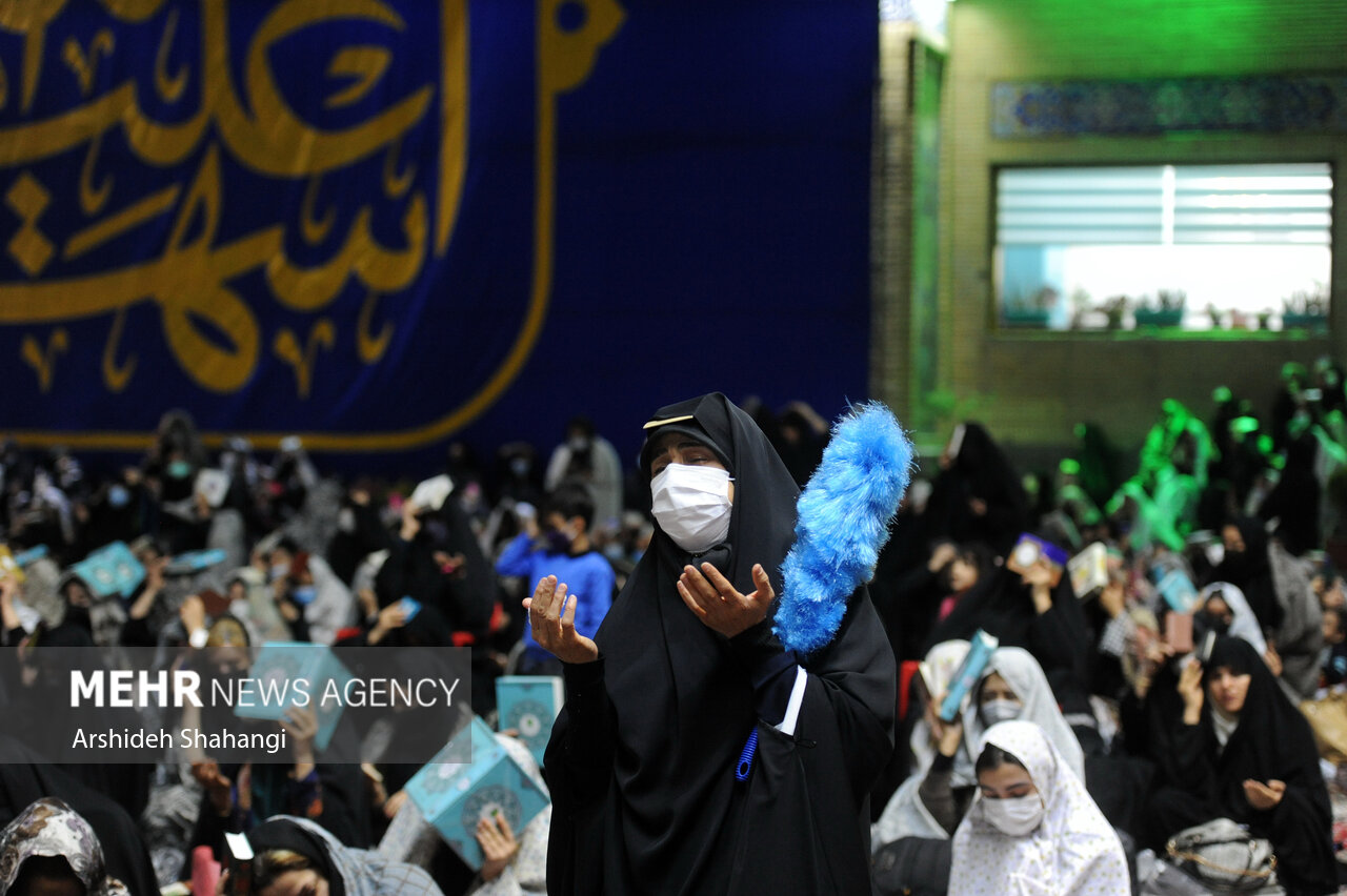 مراسم احیای شب نوزدهم ماه مبارک رمضان ۱۴۰۱ شامگاه چهارشنبه ۳۱ فروردین ماه در امامزاده صالح تهران برگزار شد