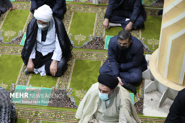 نماز جمعه تهران دوم اردیبهشت ۱۴۰۱ به امامت حجت السلام و المسلمین   سید احمد خاتمی امام جمعه موقت تهران، در دانشگاه تهران برگزار شد