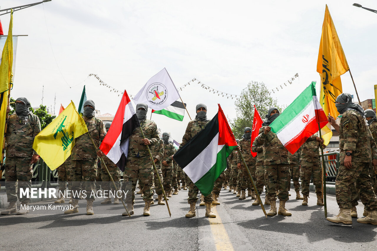 راهپیمایی روز جهانی قدس در تهران صبح جمعه ۹ اردیبهشت ۱۴۰۱ با حضور گسترده مردم برگزار شد