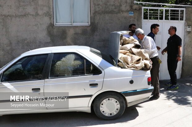 هنری با قدمت 600 ساله درمشهد ، پوستین دوزی