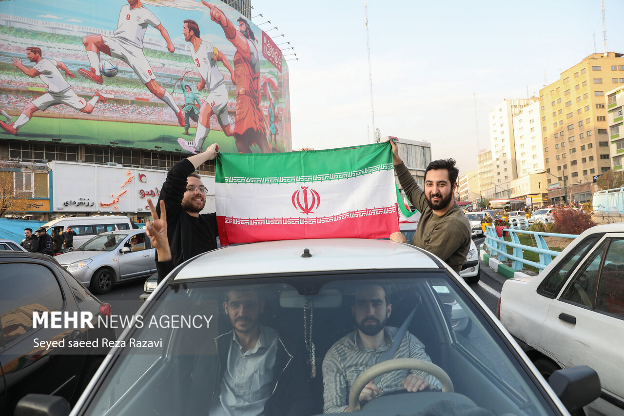 مردم ایران پس از برد تیم ملی فوتبال ایران مقابل تیم ملی فوتبال ولز به خیابان‌ها آمدند و جشن پیروزی و شادمانی پرداختند