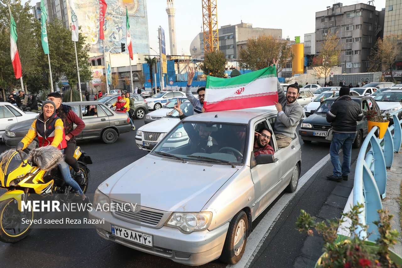 مردم ایران پس از برد تیم ملی فوتبال ایران مقابل تیم ملی فوتبال ولز به خیابان‌ها آمدند و جشن پیروزی و شادمانی پرداختند