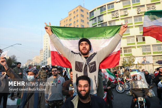 مردم ایران پس از برد تیم ملی فوتبال ایران مقابل تیم ملی فوتبال ولز به خیابان‌ها آمدند و جشن پیروزی و شادمانی پرداختند