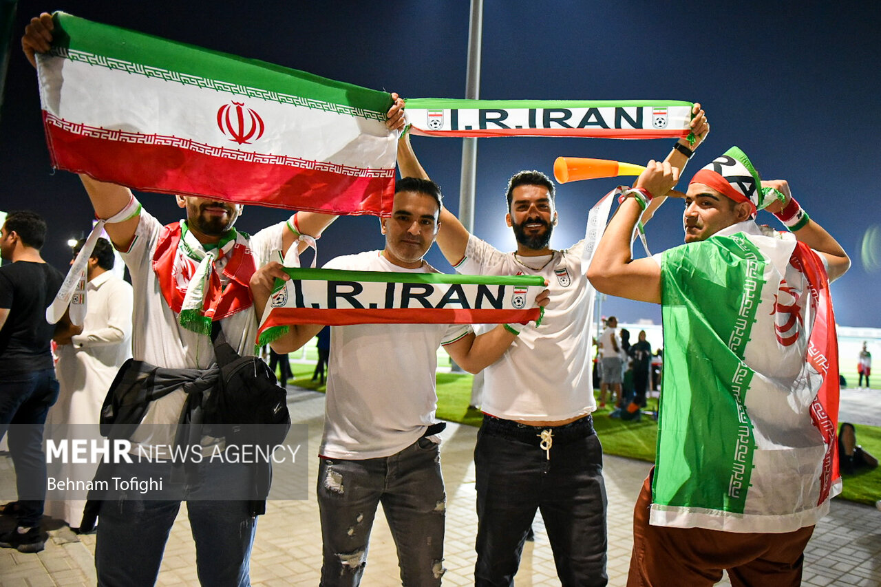 حاشیه دیدار تیم‌های فوتبال ایران و آمریکا