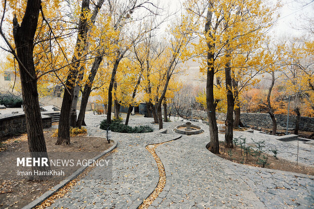 طبیعت پاییزی گنجنامه همدان