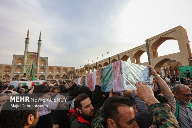 ۱۵ شهید بی نشان در آغوش شهر جهانی