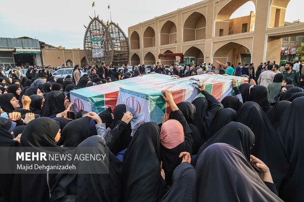 ۱۵ شهید بی نشان در آغوش شهر جهانی