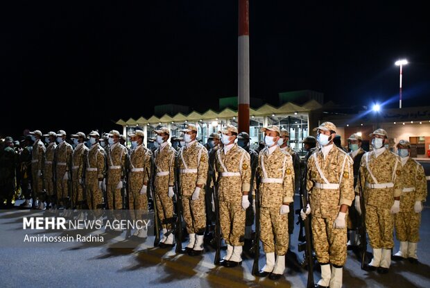 استقبال از پیکر ۶ «شهید» دوران دفاع مقدس