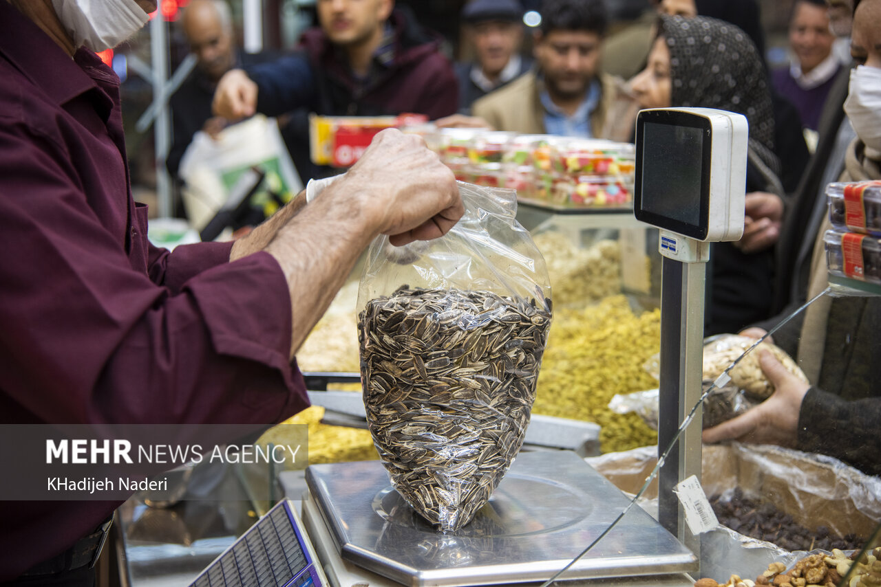 حال و هوای بازار شب یلدا در اصفهان