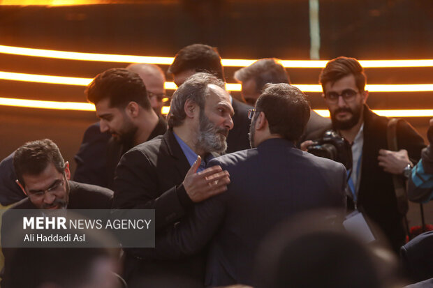 جهانگیر الماسی در مراسم اختتامیه چهل و یکمین جشنواره فیلم فجر حضور دارد