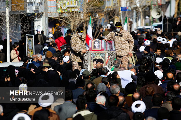 تشییع پیکر شهید دفاع مقدس «علیرضا بادرام» در قم