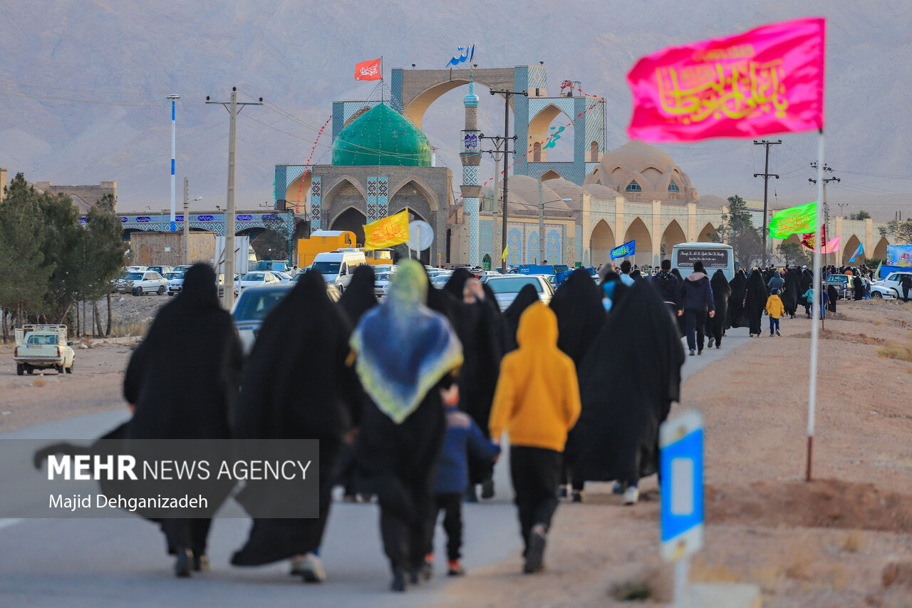 پیاده پیمایی در شب میلاد حضرت ابوالفضل العباس(ع)