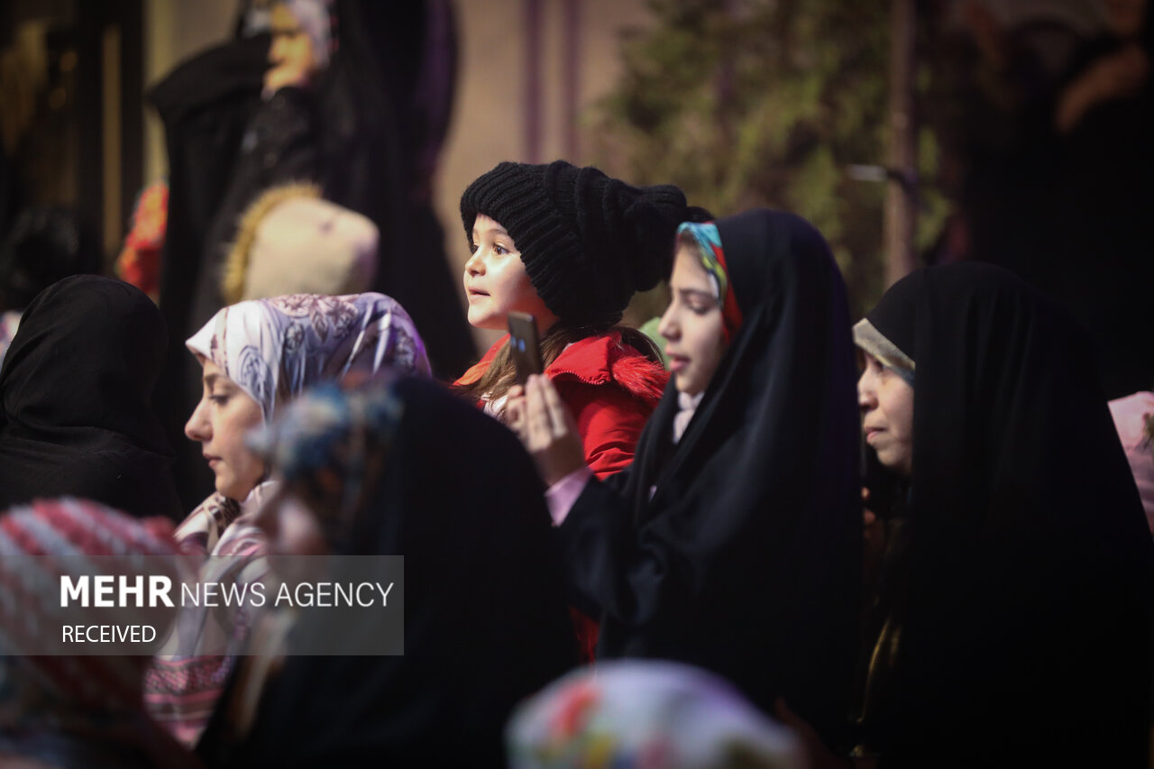 حجت‌الاسلام محمد قمی در جشن مردمی نیمه شعبان در محله نیروهوایی شرق تهران حضور یافت