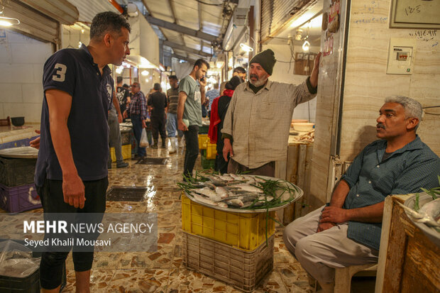 بازار ماهی فروشان آبادان