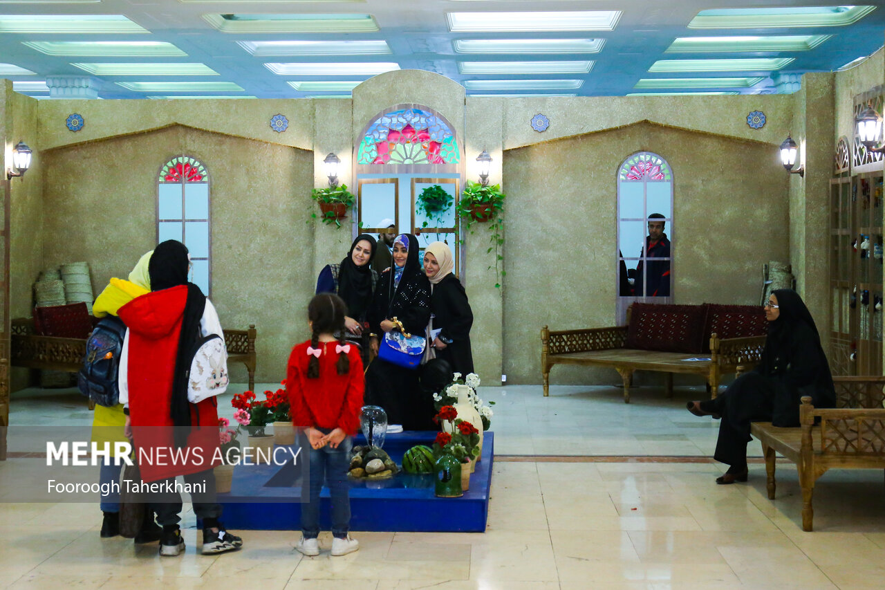 سی‌امین نمایشگاه بین المللی قرآن کریم با شعار «می خوانمت» تا ۲۶ فروردین‌ماه ۱۴۰۲ در بخش های مختلف همچون پویش جلسات خانگی، فرهنگ دانش بنیان، مشاوره های قرآن بنیان، تور مجازی و تلویزیون اینترنتی در مصلی امام خمینی (ره) پذیرای عموم علاقمندان است