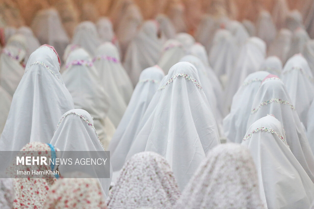 آیین جشن تکلیف فرشته ها در همدان