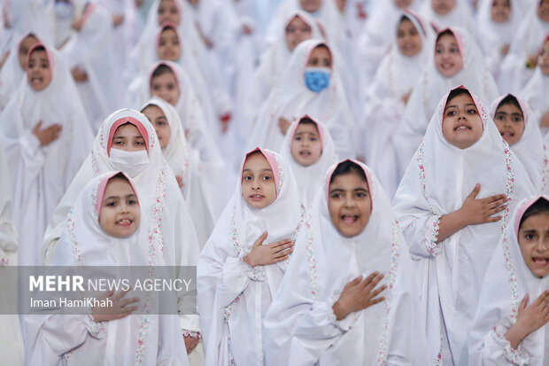 آیین جشن تکلیف فرشته ها در همدان