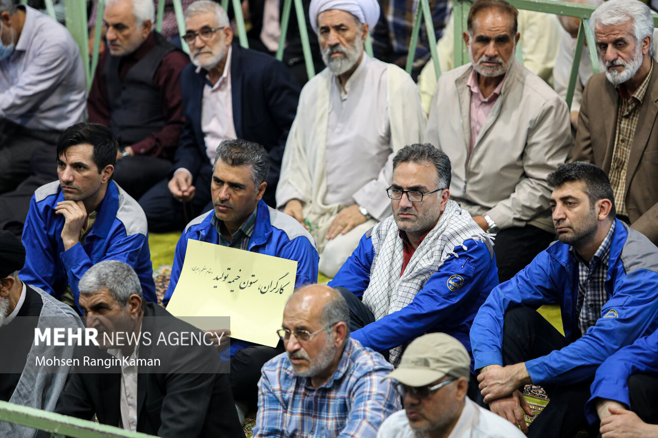 نماز عبادی - سیاسی جمعه تهران، ۸ اردیبهشت۱۴۰۲ به امامت حجت الاسلام حسن ابوترابی‌‌فرد امام جمعه موقت تهران در دانشگاه تهران برگزار شد