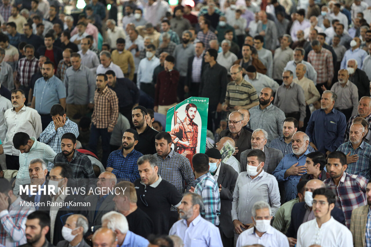 نماز عبادی - سیاسی جمعه تهران، ۸ اردیبهشت۱۴۰۲ به امامت حجت الاسلام حسن ابوترابی‌‌فرد امام جمعه موقت تهران در دانشگاه تهران برگزار شد