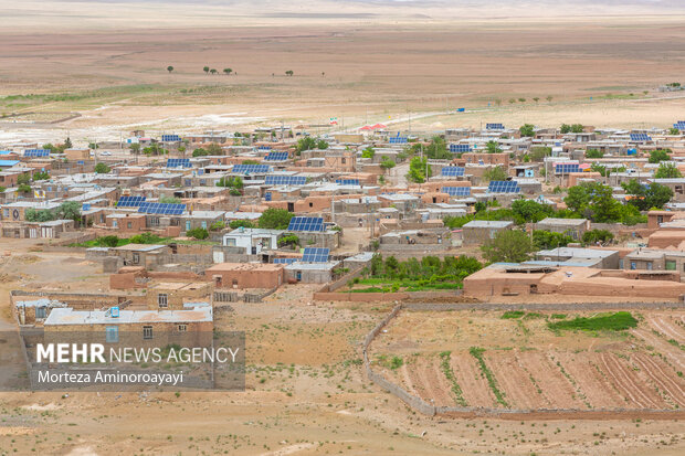 افتتاح ۸۰ پنل خورشیدی در روستای چاه‌نسر