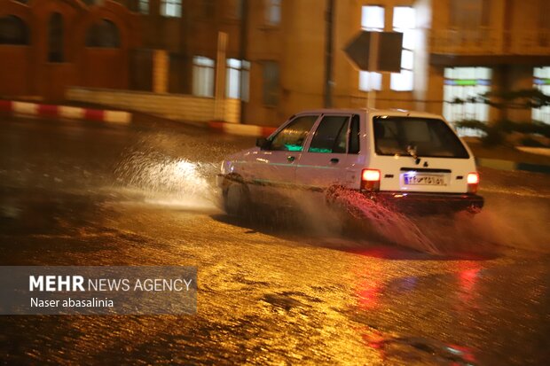 آبگرفتگی معابر در سنندج