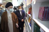 امام خامنه‌ای از نمایشگاه کتاب بازدید کردند