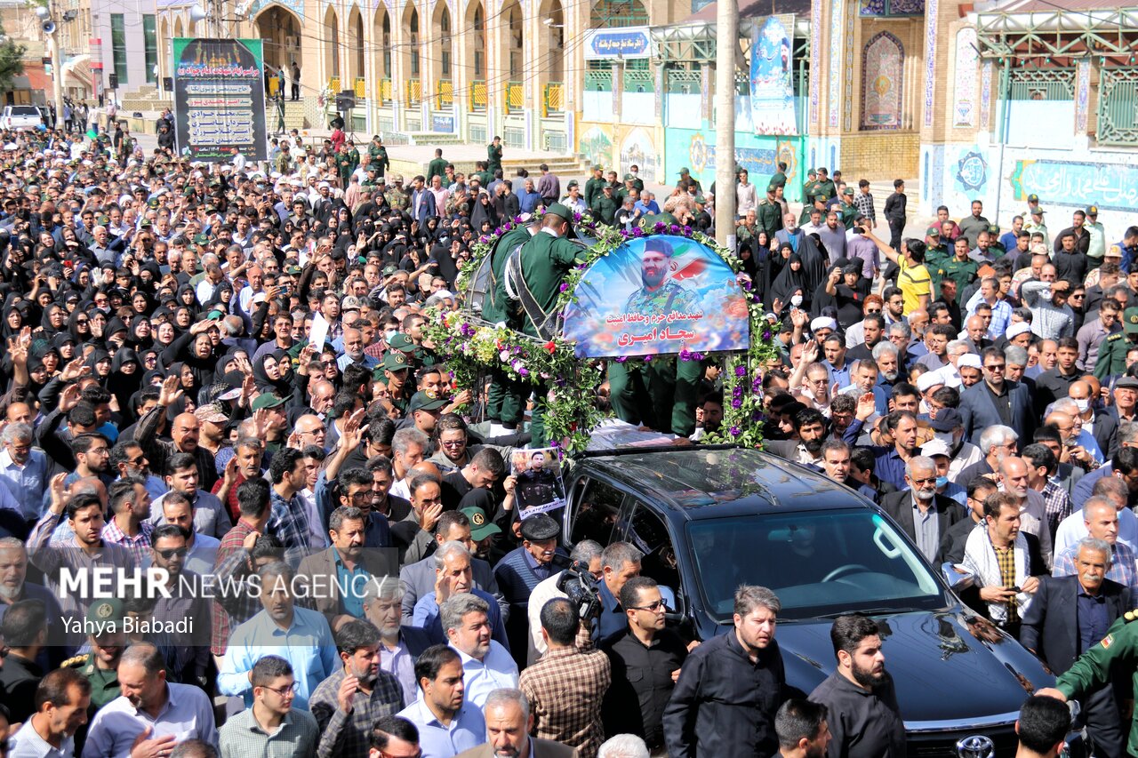 تشییع پیکر شهید مدافع امنیت «سجاد امیری»