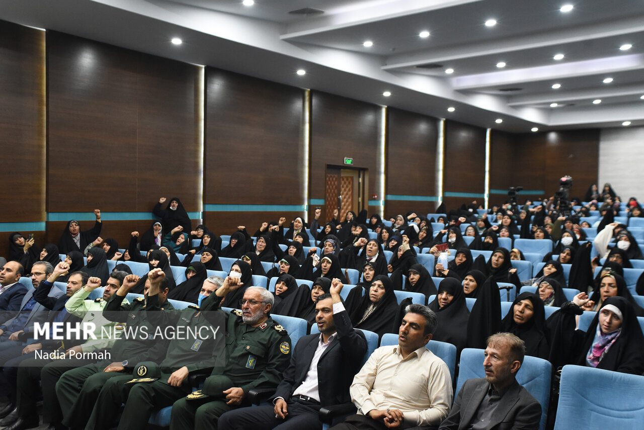 اولین مراسم کشوری تجلیل از پیشکسوتان زن در دفاع مقدس