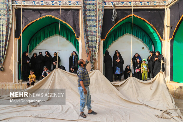 آیین سنتی «پوش کشی» در حسینیه بزرگ فهادان یزد