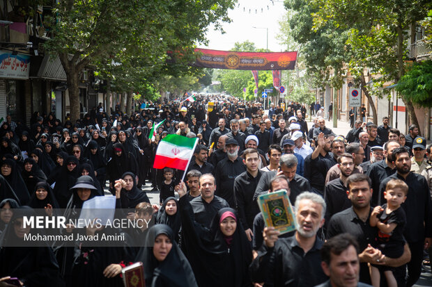 راهپیمایی مردم قزوین در محکومیت اهانت به قرآن کریم