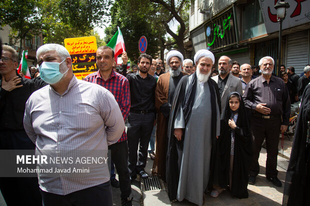 راهپیمایی مردم قزوین در محکومیت اهانت به قرآن کریم