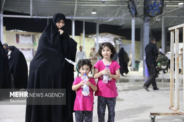 تردد زوار اربعین حسینی از مرز مهران