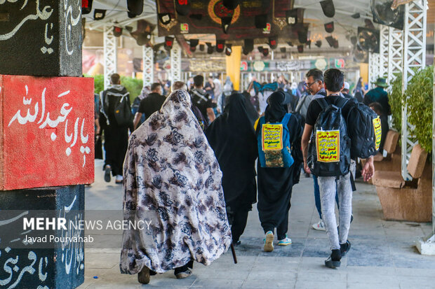 تردد روان زائران از مرز شلمچه