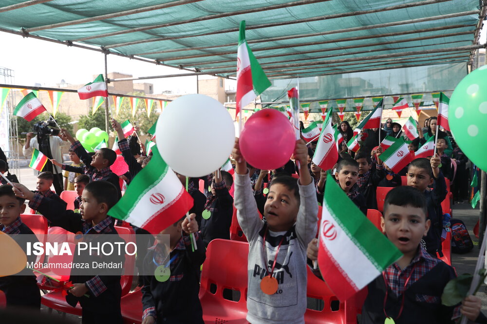 جشن روز شکوفه‌ها در شیراز