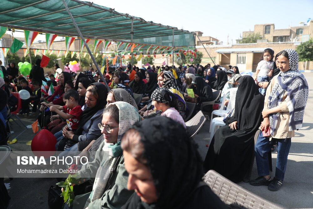 جشن روز شکوفه‌ها در شیراز